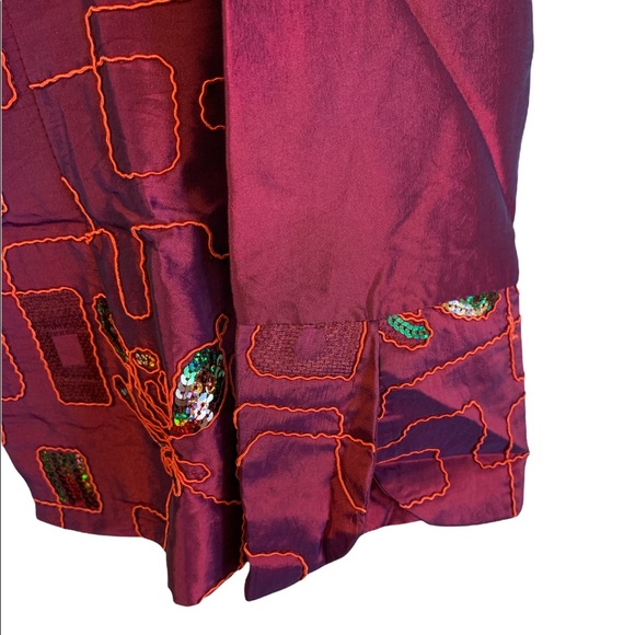 Vintage Royal Purple Top with Chinese Button Knots | Medium - Picture 3 of 4